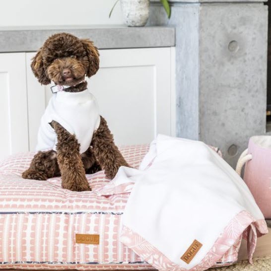 Douge Dog Bed - Coastal Chic Cushion Pink