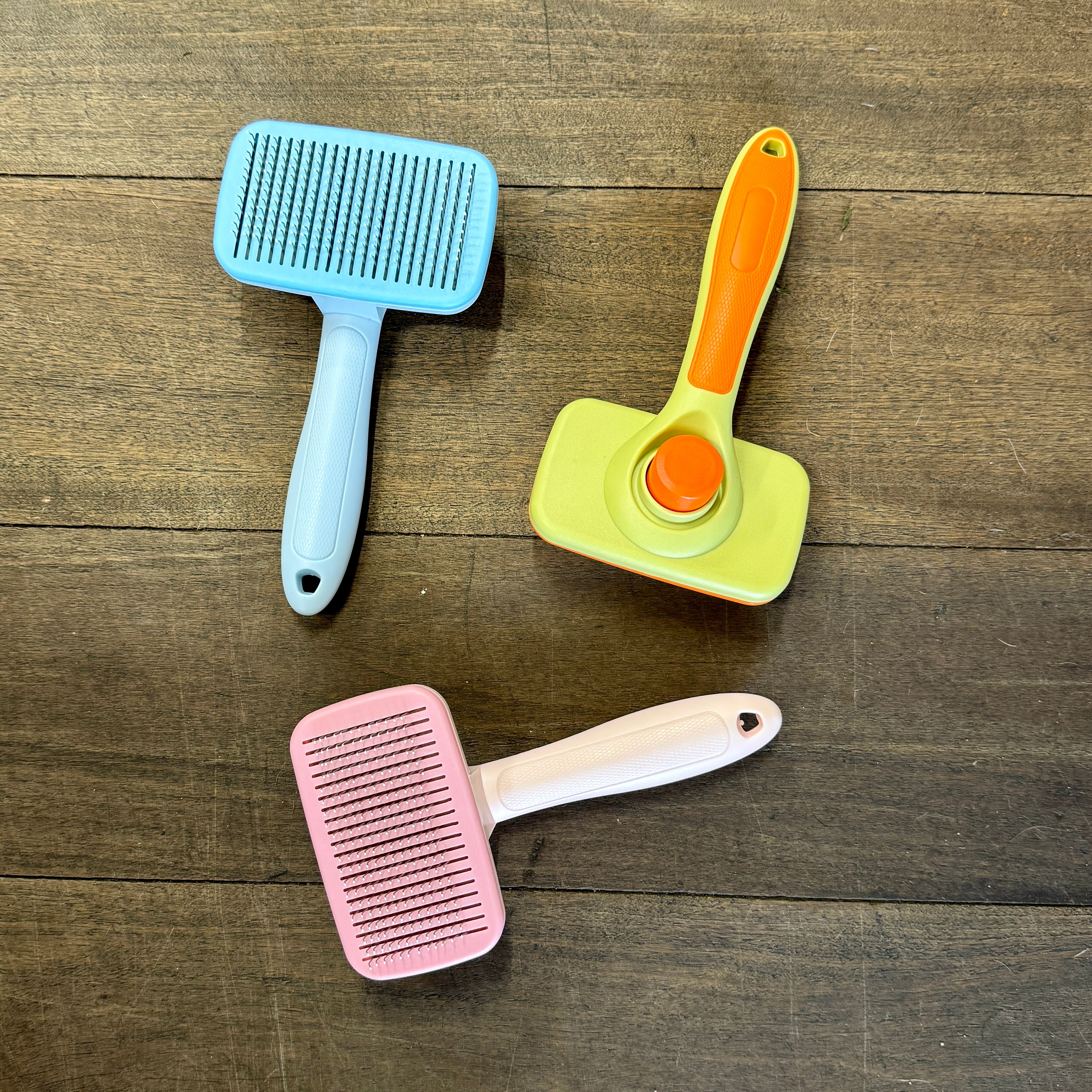 Slicker Brush - Self Cleaning